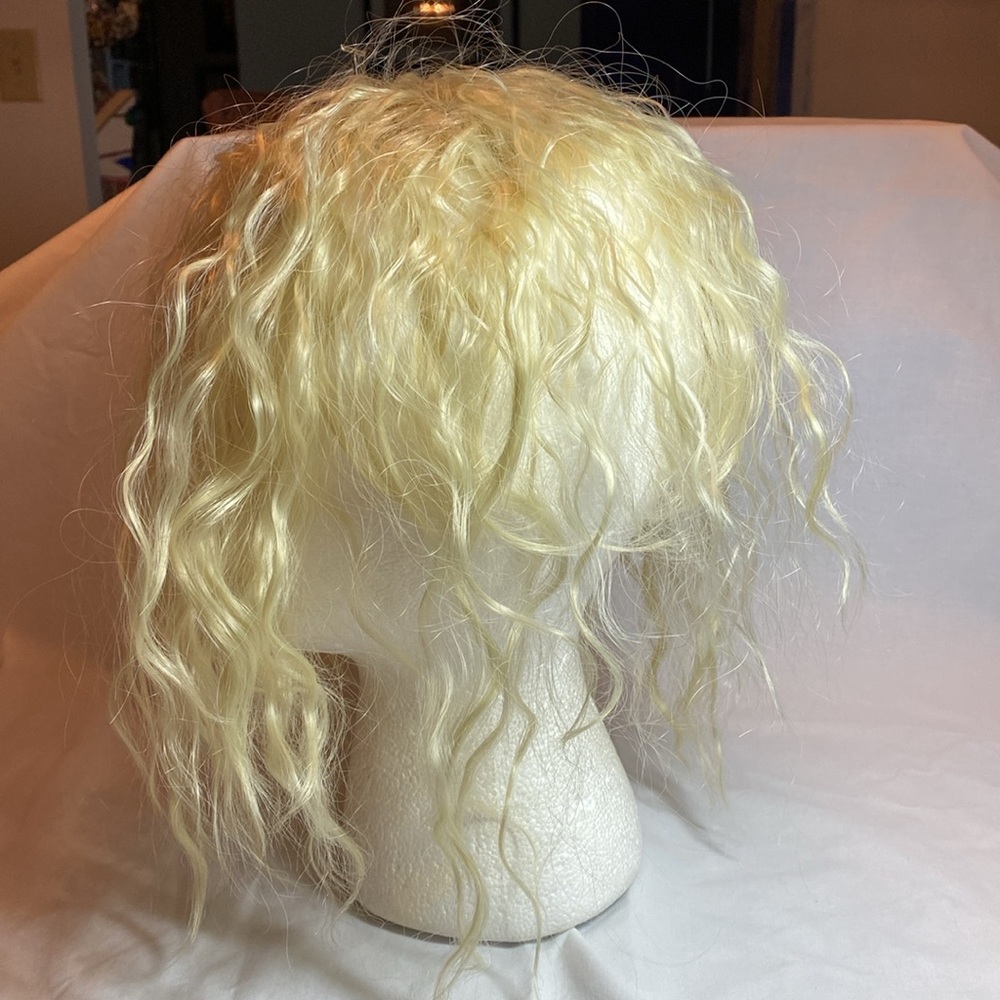 Toppers to cover your own hair to add volume& scrunch hair Synthetic. 2 included - Picture 3 of 6